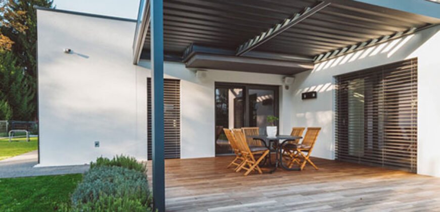 Single House Near, Los Angeles